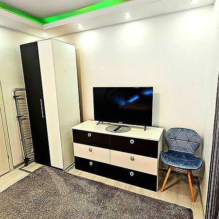 Luxury Paul apartment green, private&accessible Braşov Extérieur photo